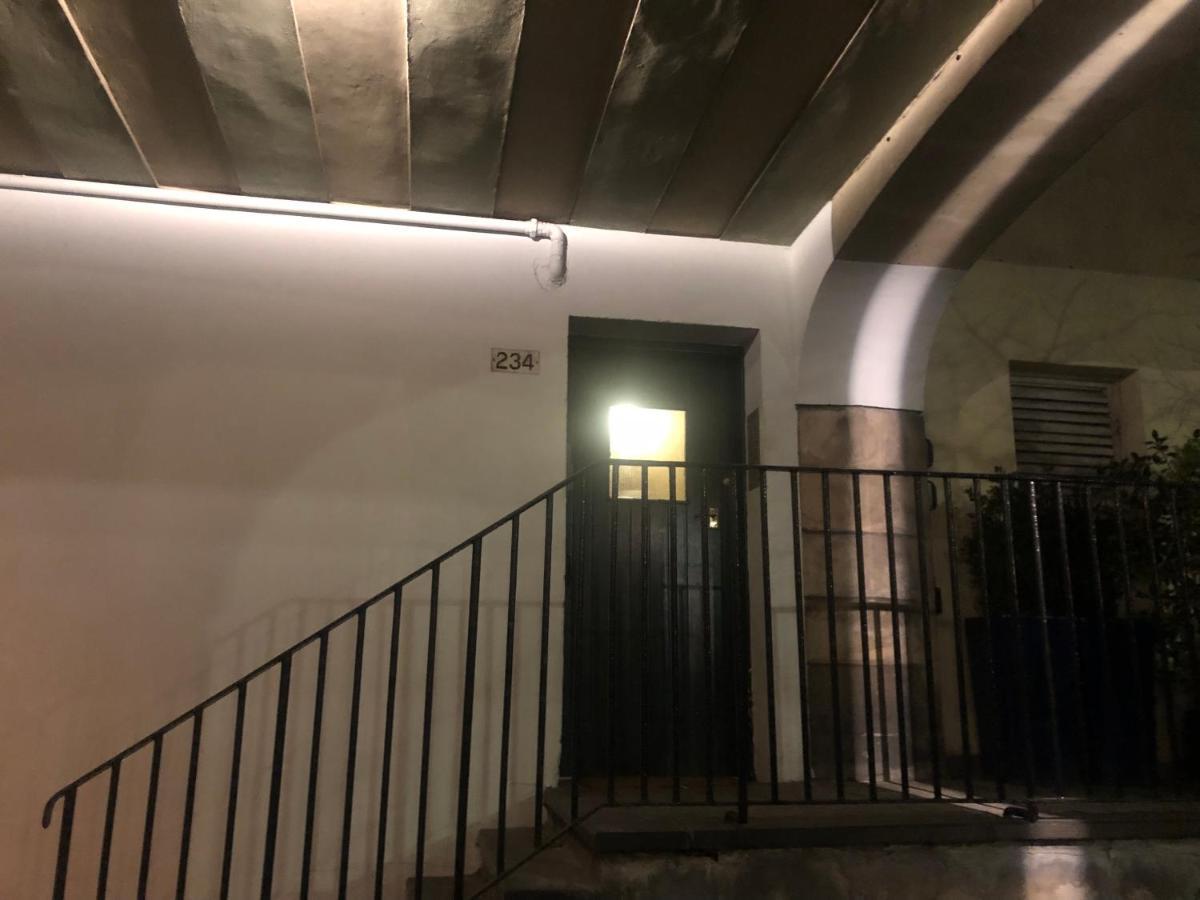 Royal Mile Famous Canongate Flat Edinburg Exteriör bild